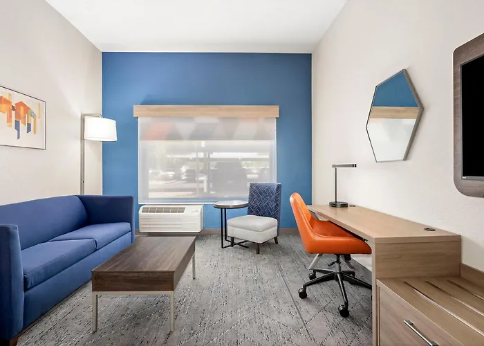 Holiday Inn Express & Suites - Phoenix West - Tolleson By Ihg